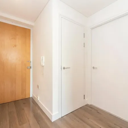 Pass The Keys Riverside Amazing Flat In Close To The O2 London