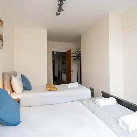 3 Bedrooms Near Hyde Park & Oxford St Apartment