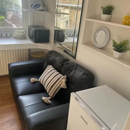 Lovely First Floor Flat-2 Apartmán *