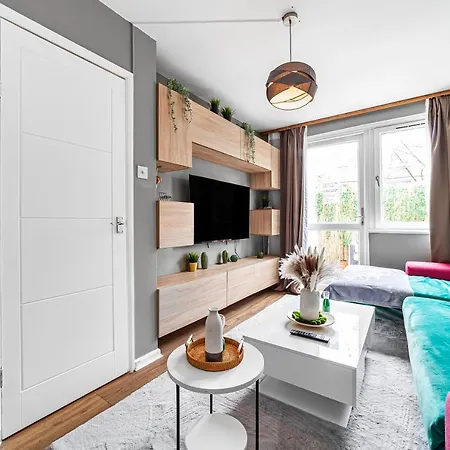 1bed W/ Hot Tub & Garden Apartment London