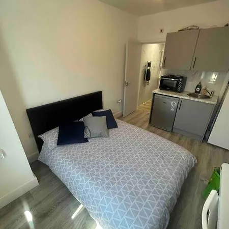 Cosy Flat In * تدينغتون