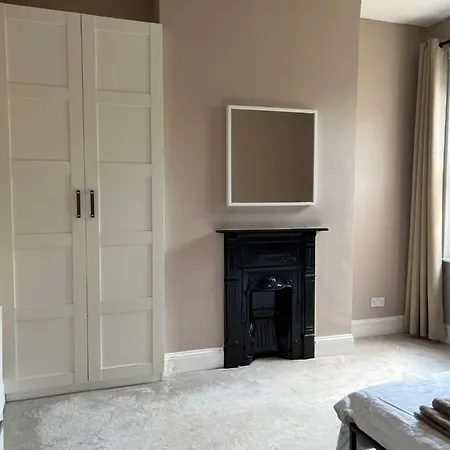 Bright And Stylish 2 Bedroom First Floor Flat Apartamento *