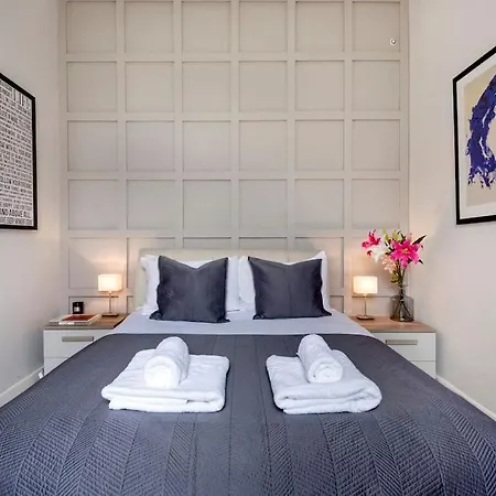 Contemporary Clapham Living London