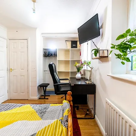 Homestay Nomad Room, 650 Mbps Internet By Unlock *