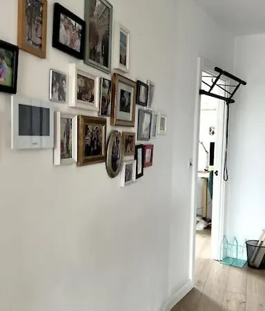 Апартаменты Bright 3 Bed In Hackney Wick Perfect For Families With Kids Лондон