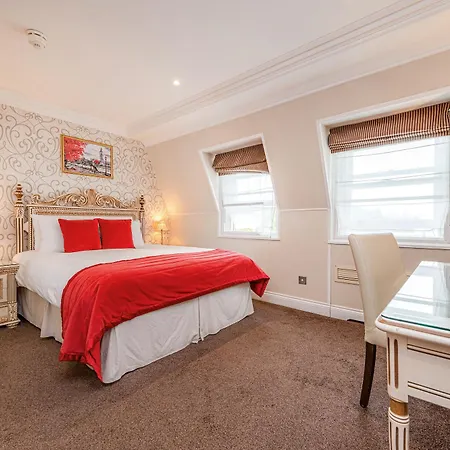 Hotel Ashburn 4*
