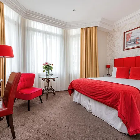 Ashburn Hotel 4*