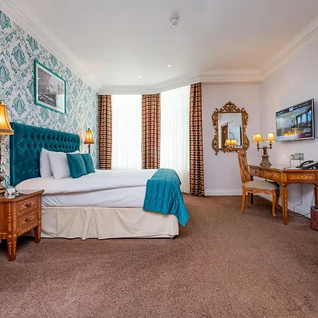 Ashburn Hotel London