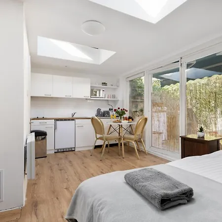 Fabulous Riverside In Putney Apartment *