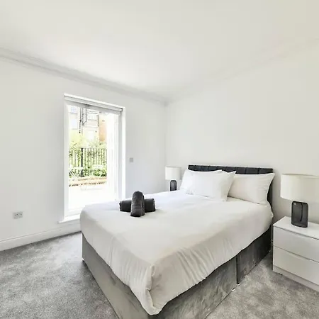 Walton Street Retreat Apartment *