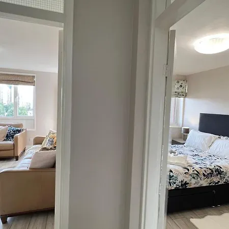 Borough Market Apartment London