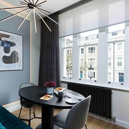 Luxury Flat In Earls Court * London