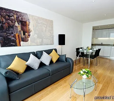Staycity London Heathrow Apartahotel Hillingdon