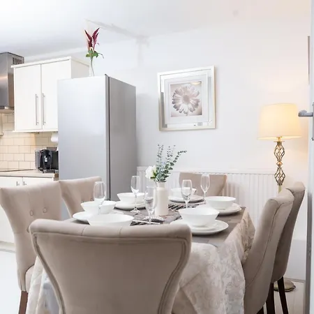 Holiday home Spacious House Near Kings Cross