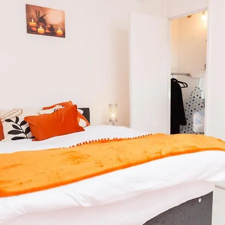 Spacious House Near Kings Cross * London