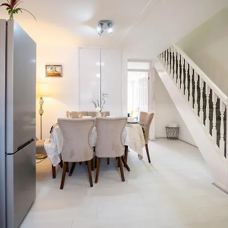 Spacious House Near Kings Cross Holiday home London