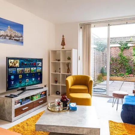 Spacious House Near Kings Cross Holiday home *