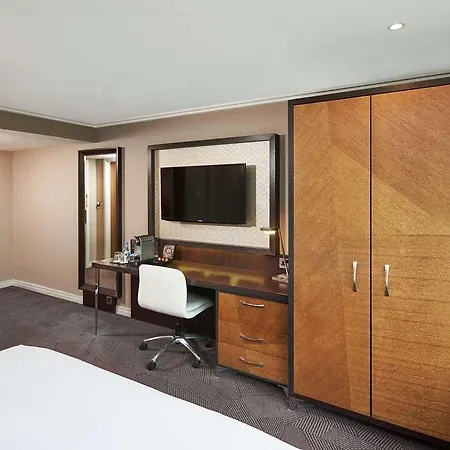 Doubletree By Hilton - Hyde Park Hotel 4*