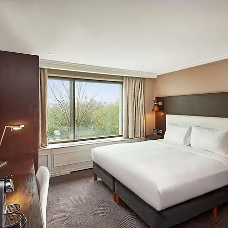 Doubletree By Hilton - Hyde Park Hotel
