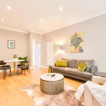 Primrose Hill Park Apartment