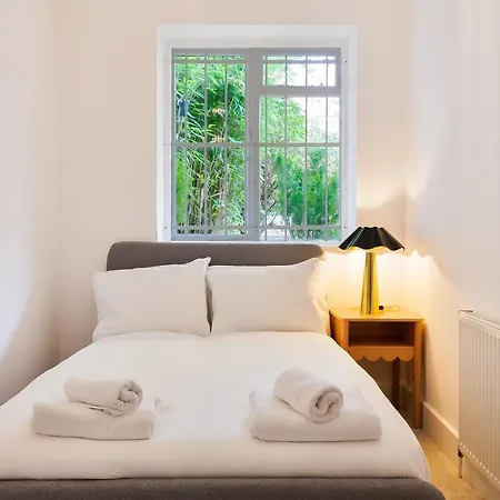 Primrose Hill Park Apartment London
