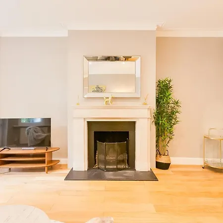 Primrose Hill Park Apartment London