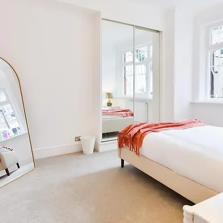 Apartment Primrose Hill Park London