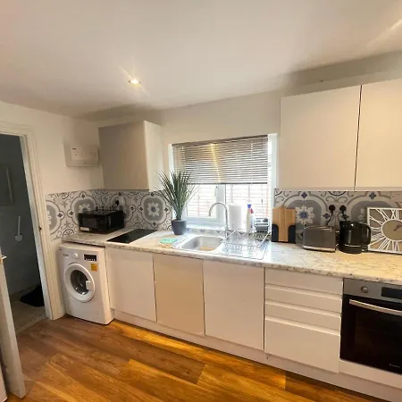 One Bedroom Annex With Private Entrance