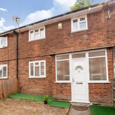 Holiday home Stunning 3 Bed House With Private Garden, Woolwich London