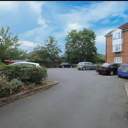 Cosy 1 Bed, Wembley לונדון