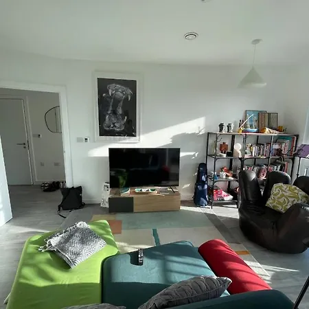 Bright 1bd Flat Wbalcony - Heart Of Brixton!