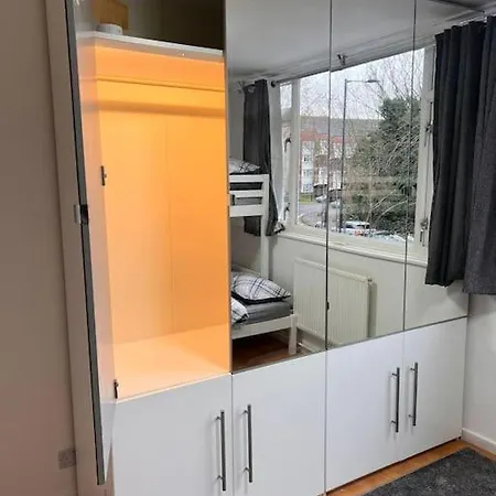 Apartment Stunning 2 Bedroom Duplex In The Heart Of *
