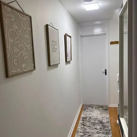 Apartment Stunning 2 Bedroom Duplex In The Heart Of London