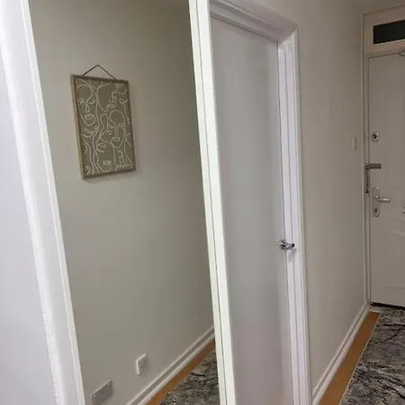 Stunning 2 Bedroom Duplex In The Heart Of London