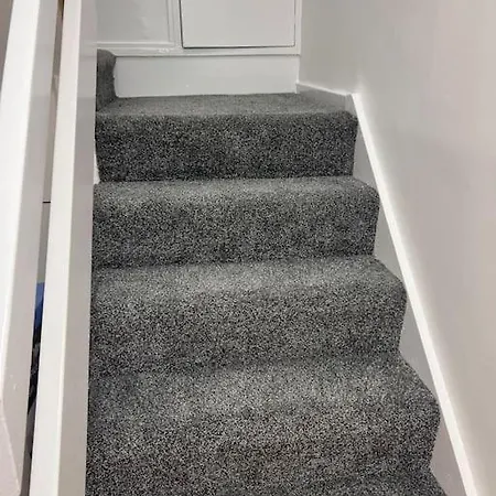 Apartment Stunning 2 Bedroom Duplex In The Heart Of *
