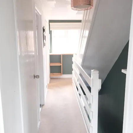Appartamento Charming 2br Minutes From Central London *