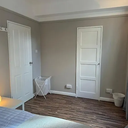 Flat In London's Primrose Hill