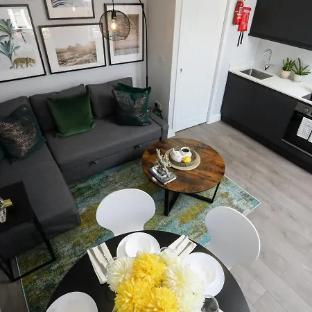 Aisiki Apartments: Pet-friendly With Air Con & Free Wifi *