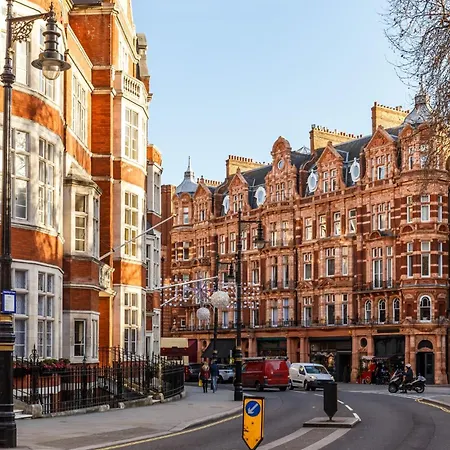 Best Mayfair Location With 2 Super King Beds Apartment *