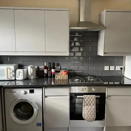 4min Walk Uni Of East 1br Apartmán *