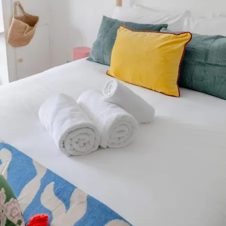 Apartment & Charmingly Curated 1bd Wifi Fulham London
