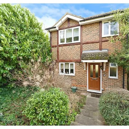 Holiday home Charming 3br With Parking *