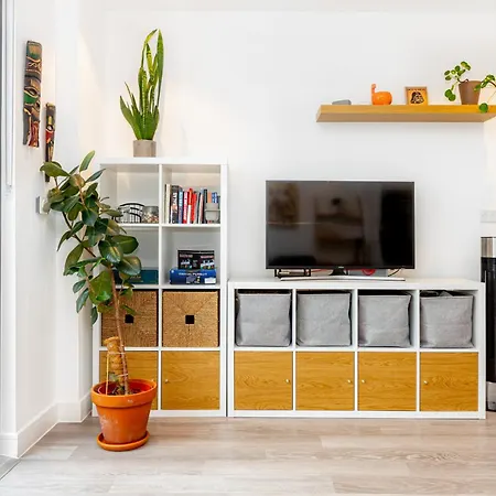 Apartment Sensational 2br Wviews & Balcony In Wandsworth London