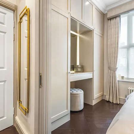 Apartment Luxury 1-bed In Sought After Prime Location London