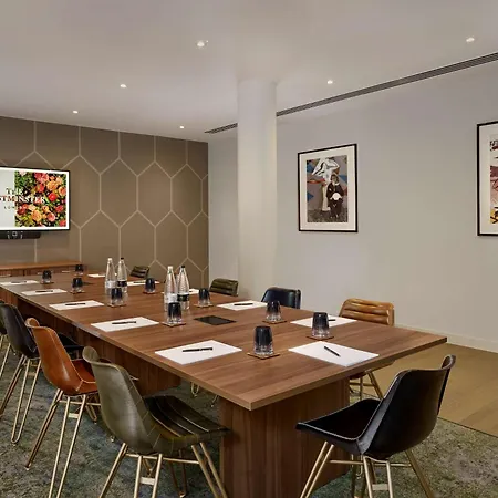 The Westminster London, Curio Collection By Hilton Hotel Londen
