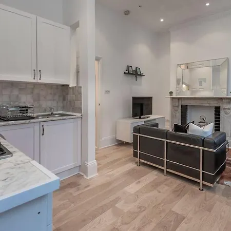 Beautiful 1 Bed Flat Close To Regents Park Apartment *