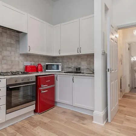 Beautiful 1 Bed Flat Close To Regents Park *