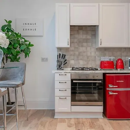 Beautiful 1 Bed Flat Close To Regents Park