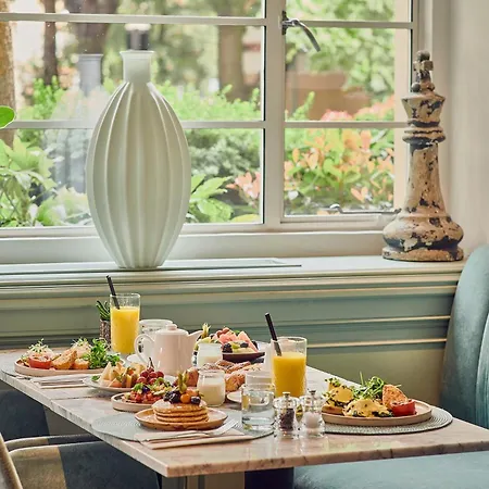 The Level At Melia White House 5*