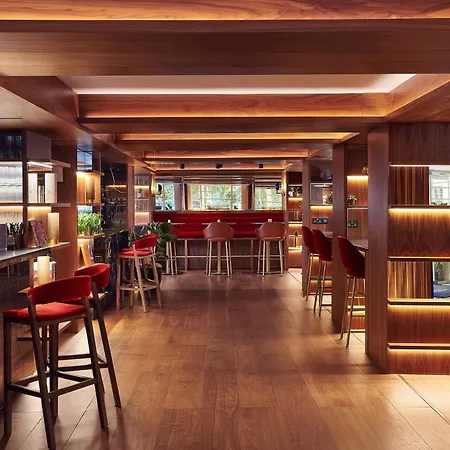 Hotel The Level At Melia White House